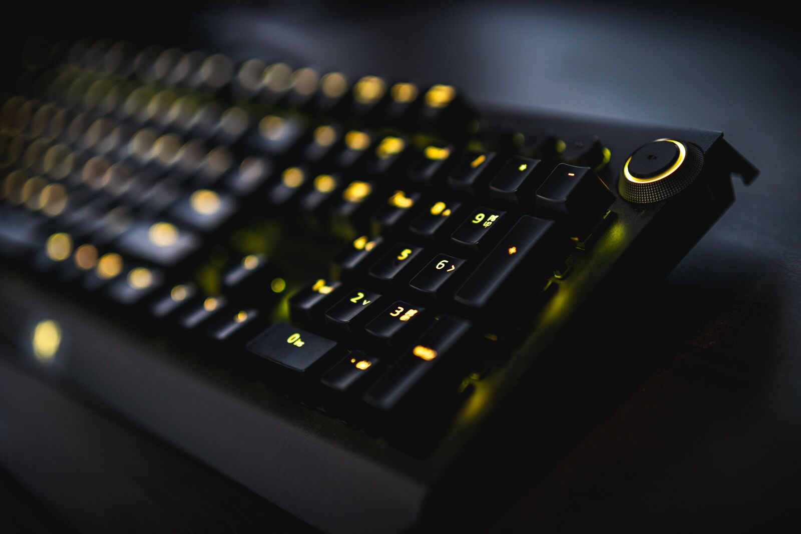Sony a7 III + Sony Planar T* FE 50mm F1.4 ZA sample photo. Keyboard, technology, office photography