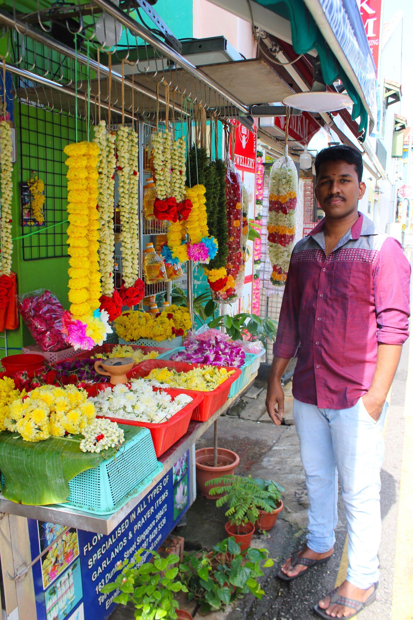 Canon EOS 1300D (EOS Rebel T6 / EOS Kiss X80) sample photo. Little india, singapore, indian photography