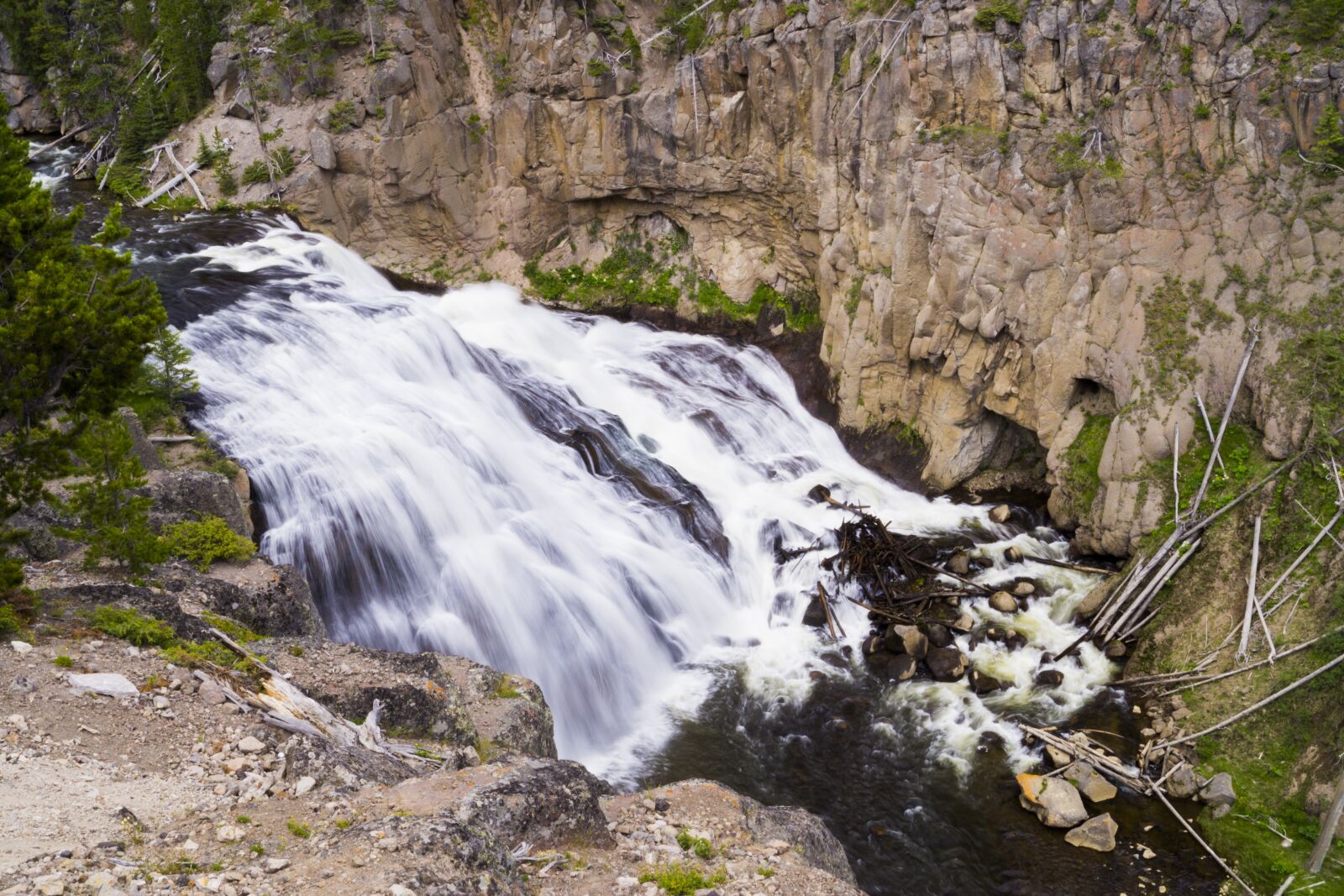 Sony SLT-A65 (SLT-A65V) + Sony DT 18-55mm F3.5-5.6 SAM sample photo. Waterfall, yellowstone, national photography