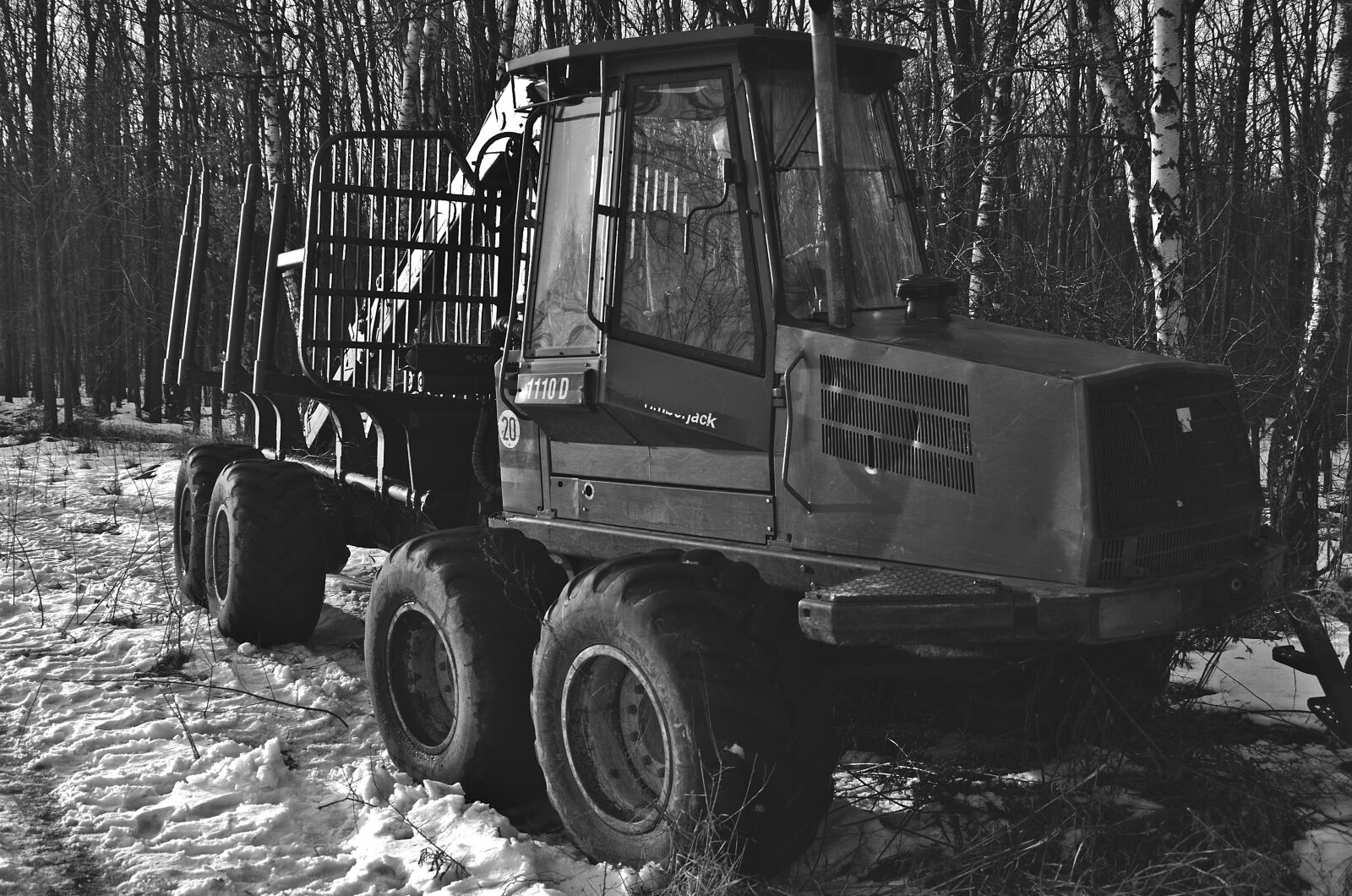 Nikon D7000 sample photo. Tractor, felling trees, work photography