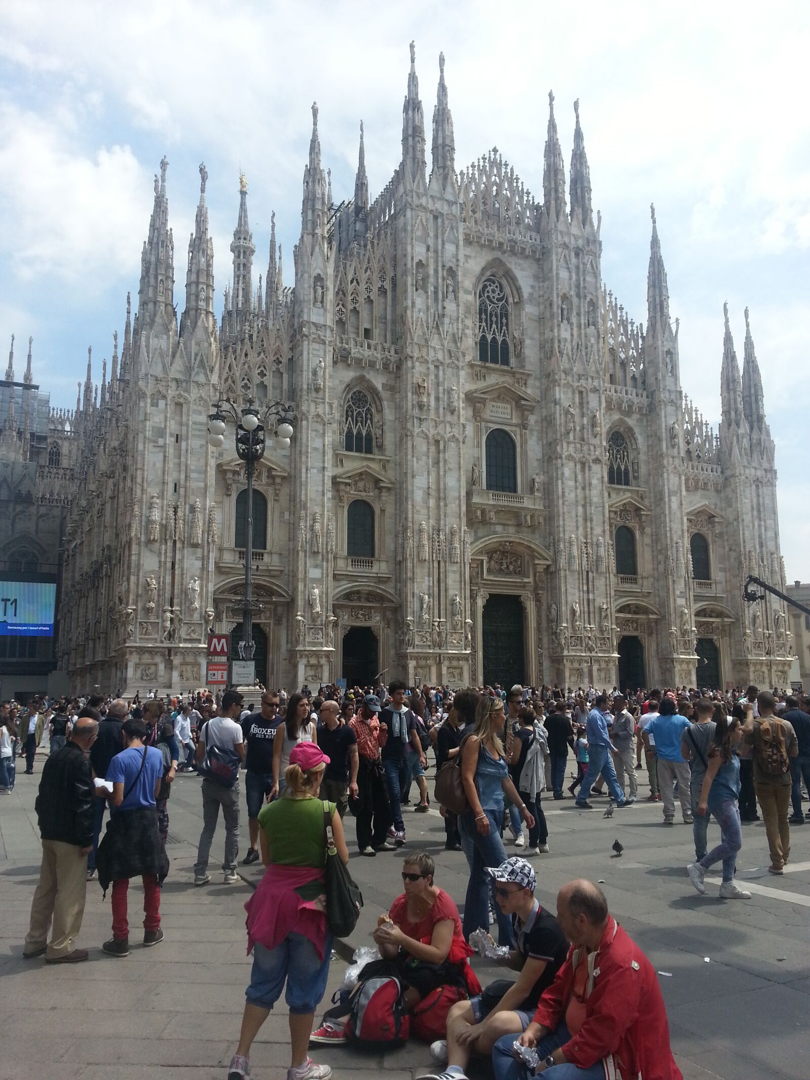 Samsung Galaxy Note2 sample photo. Milan, duomo, lombardy photography