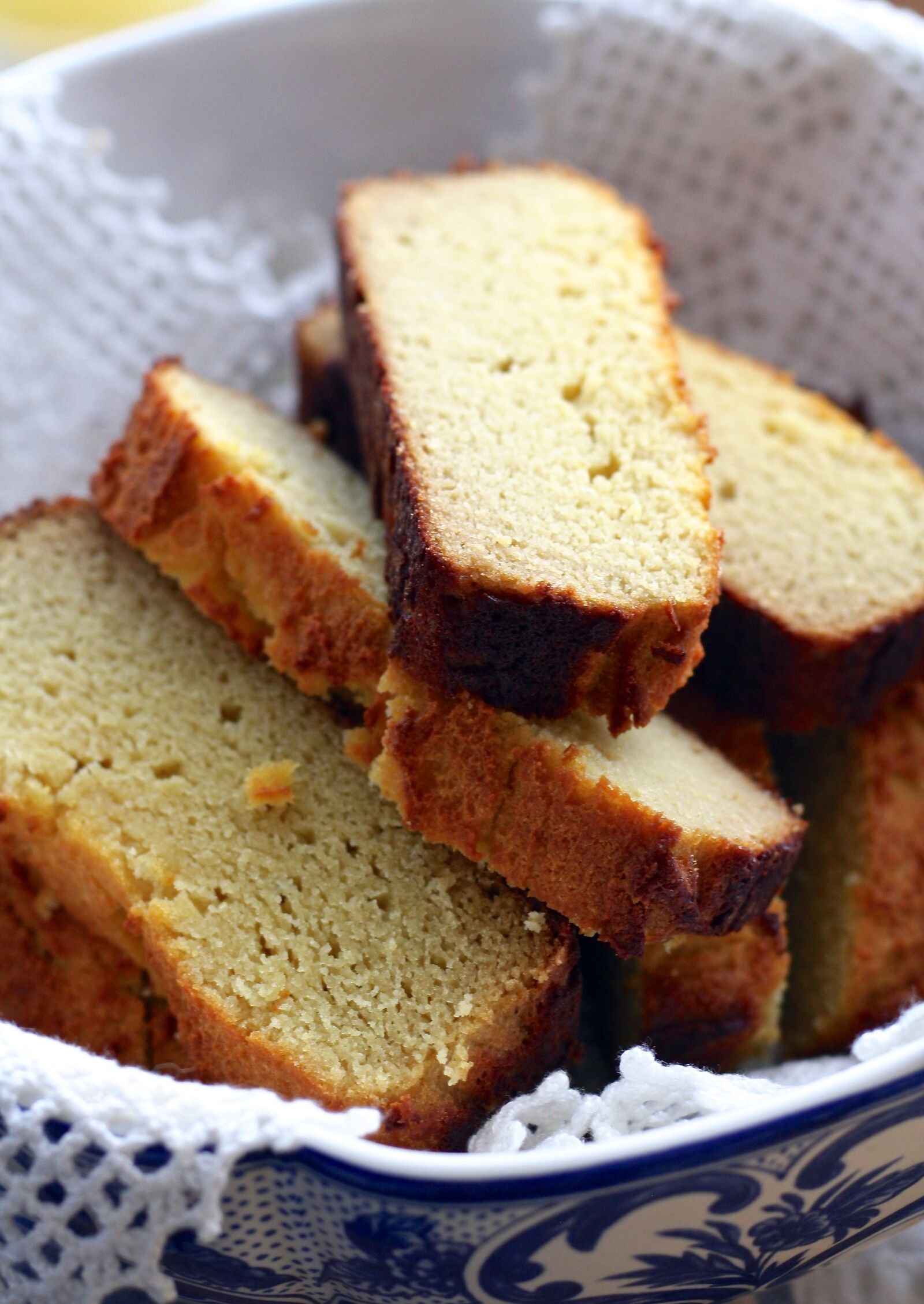 Canon EOS 1000D (EOS Digital Rebel XS / EOS Kiss F) sample photo. Bread, gluten free, homemade photography