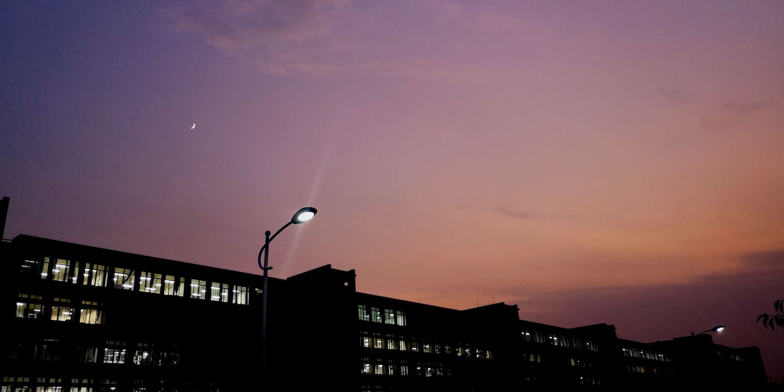 HUAWEI P20 sample photo. Night view, sunset, teaching photography