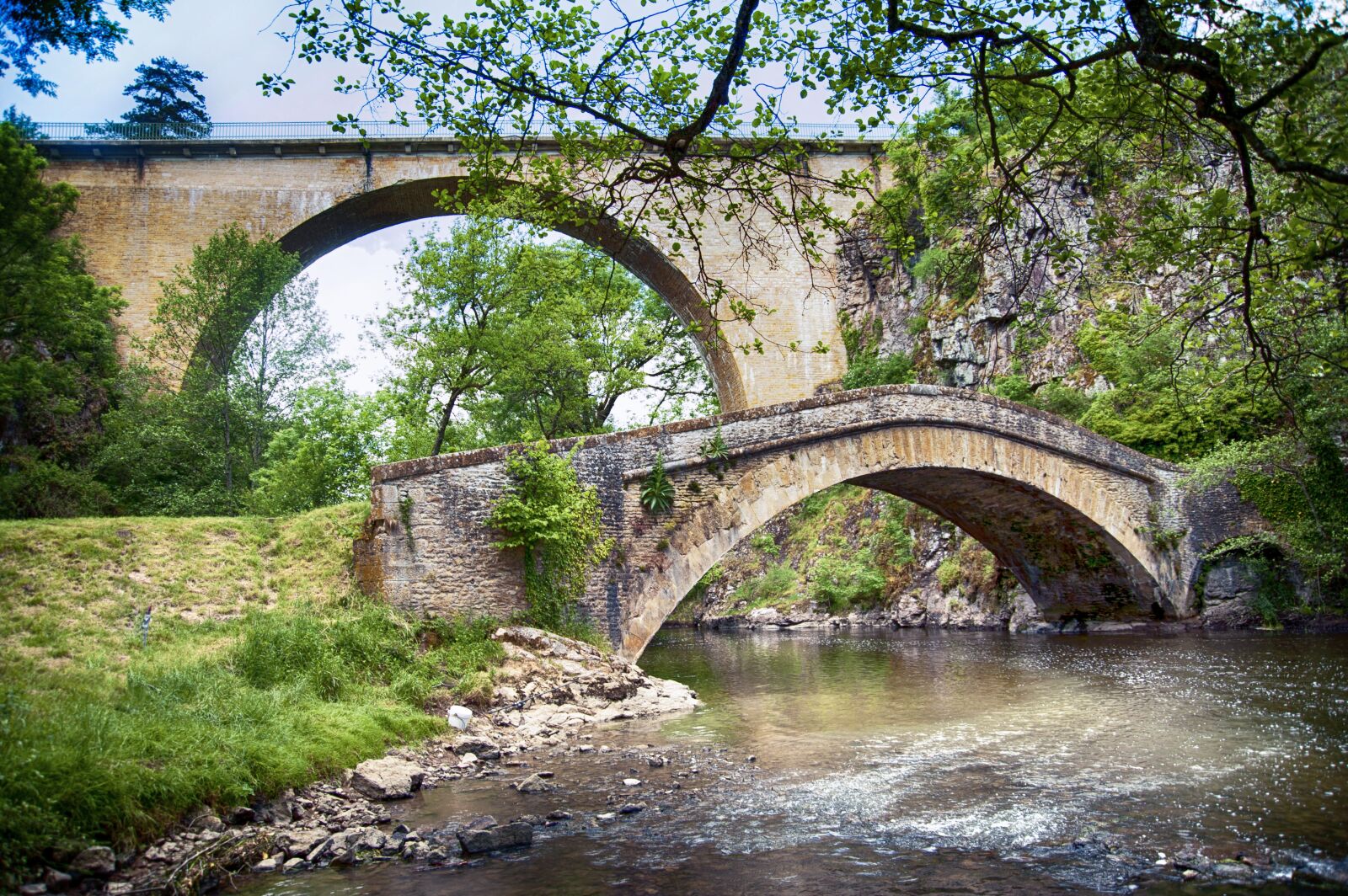 Nikon D700 sample photo. Bridges, stone-perthuis, river photography