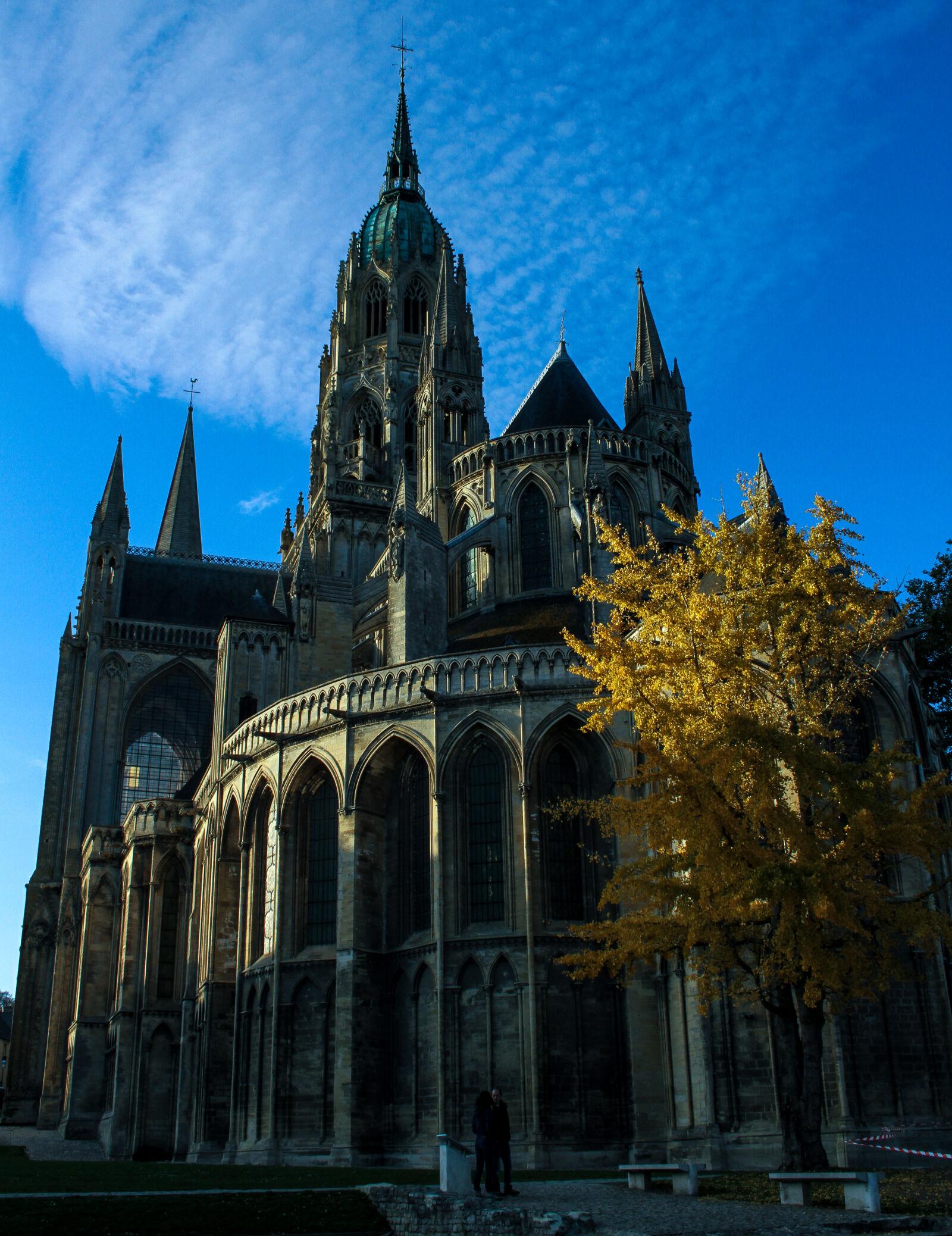 Canon EF-S 18-55mm F3.5-5.6 II sample photo. Autumn, bayeux, cathedral, church photography