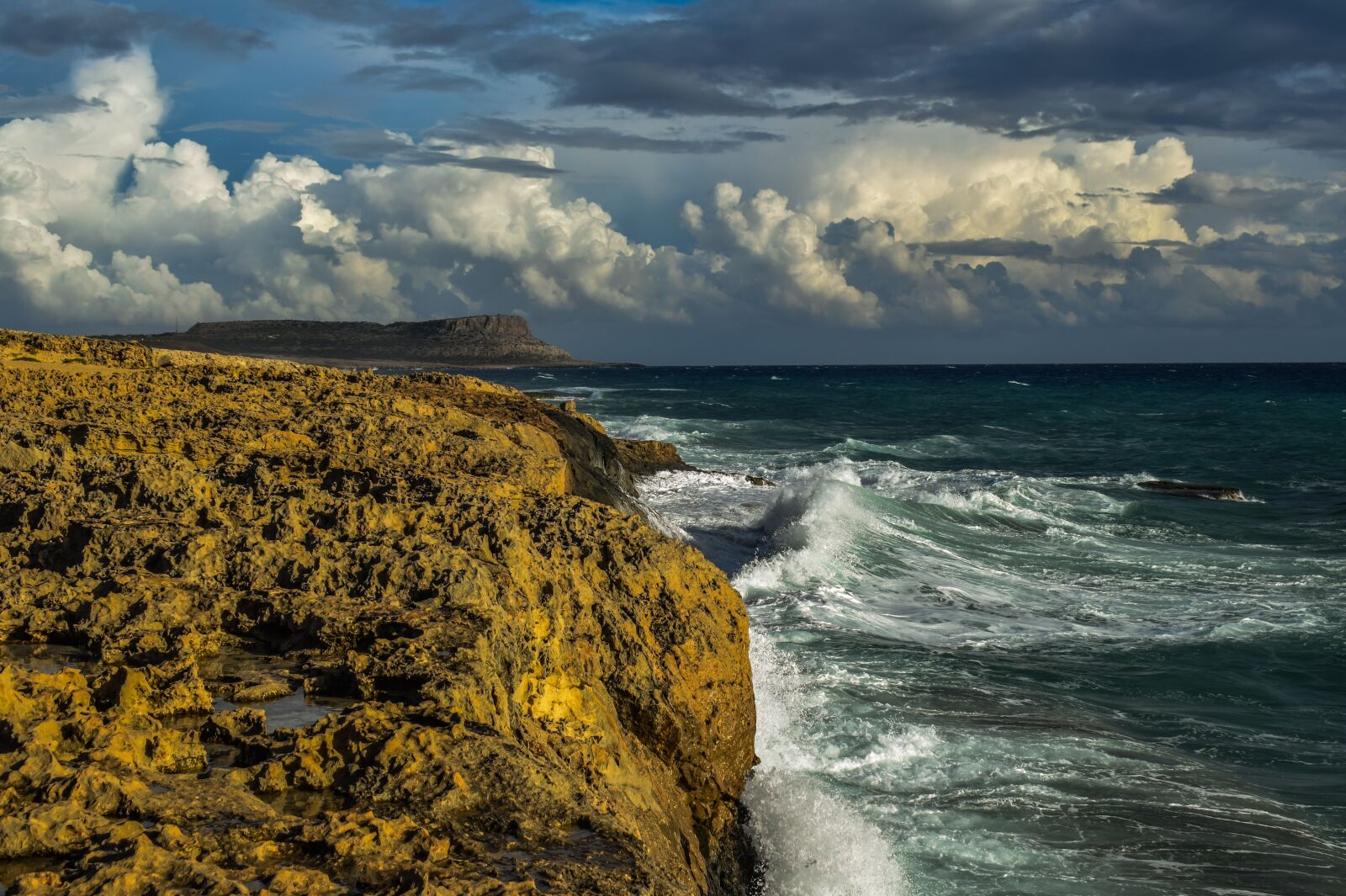 Nikon D3300 sample photo. Rocky coast, cliff, waves photography