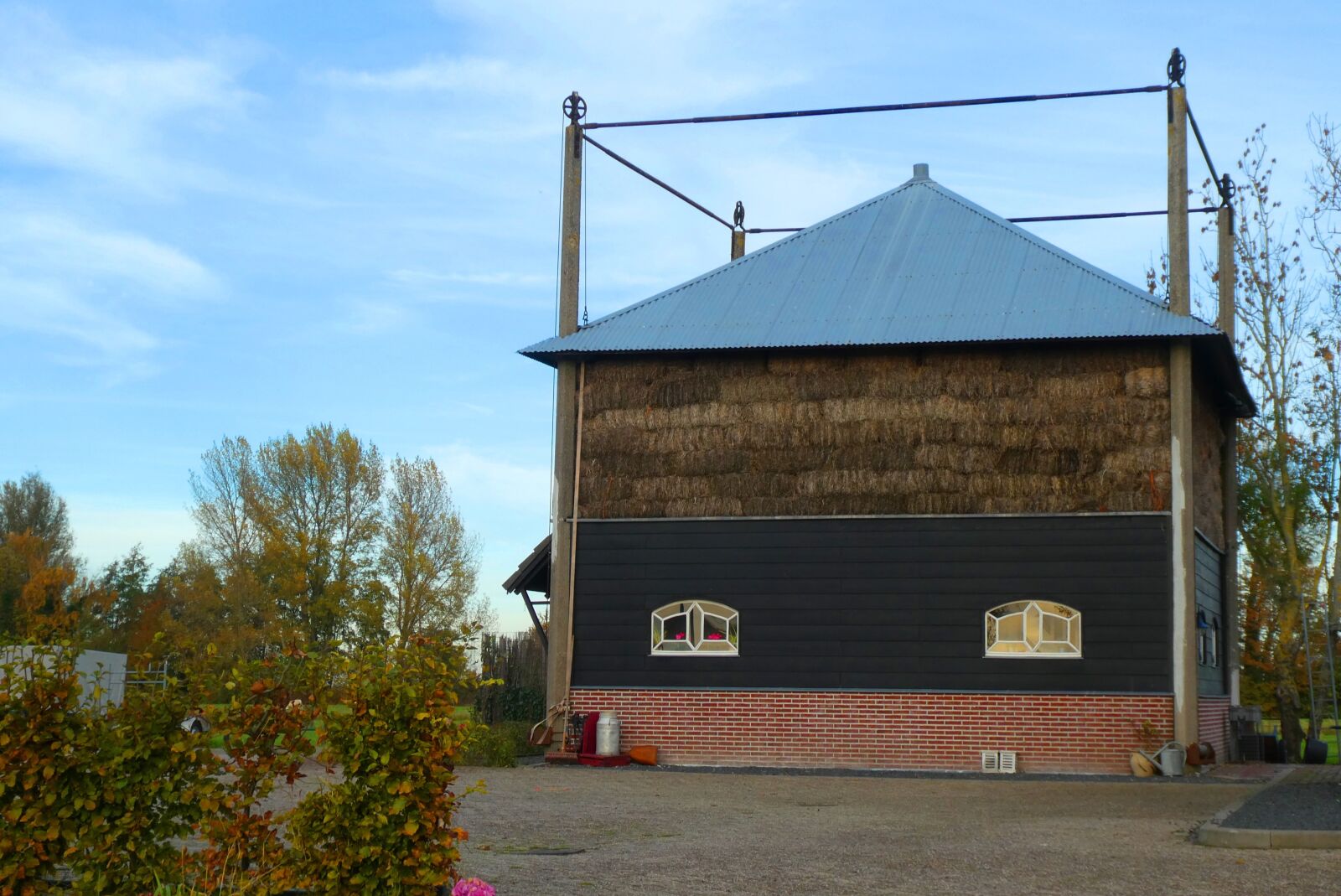 Panasonic Lumix DC-ZS70 (Lumix DC-TZ90) sample photo. Haystack, farm, hay photography