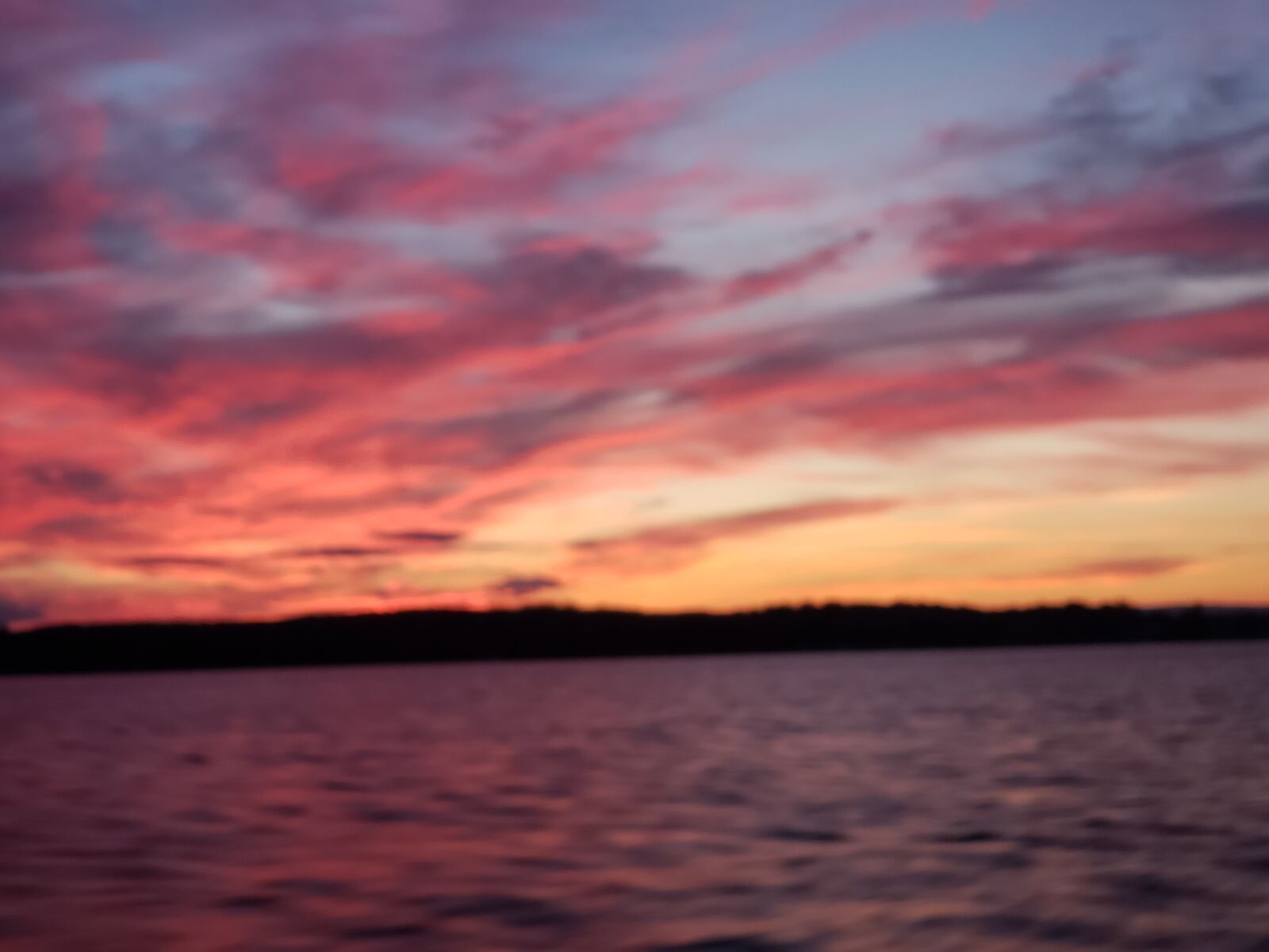 Samsung Galaxy S9+ sample photo. Sunset, lake, water photography
