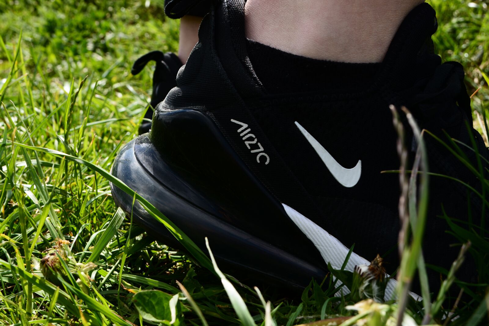 Nikon D5200 sample photo. Shoe, nike, sneaker photography