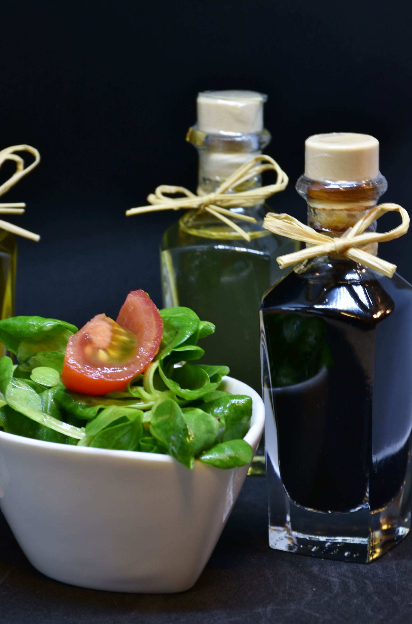 Nikon D7200 sample photo. Oil, olive oil, walnut photography