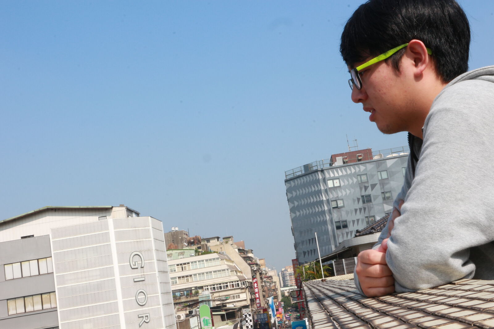 Canon EOS M sample photo. Midsection, of, man, working photography