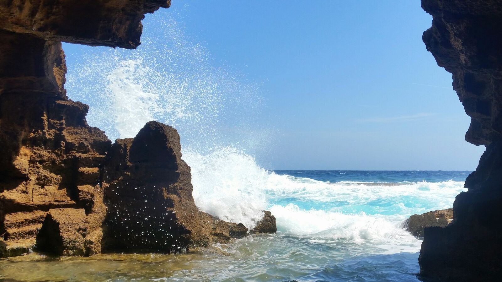 Samsung Galaxy S5 sample photo. Sea, wave, coast photography