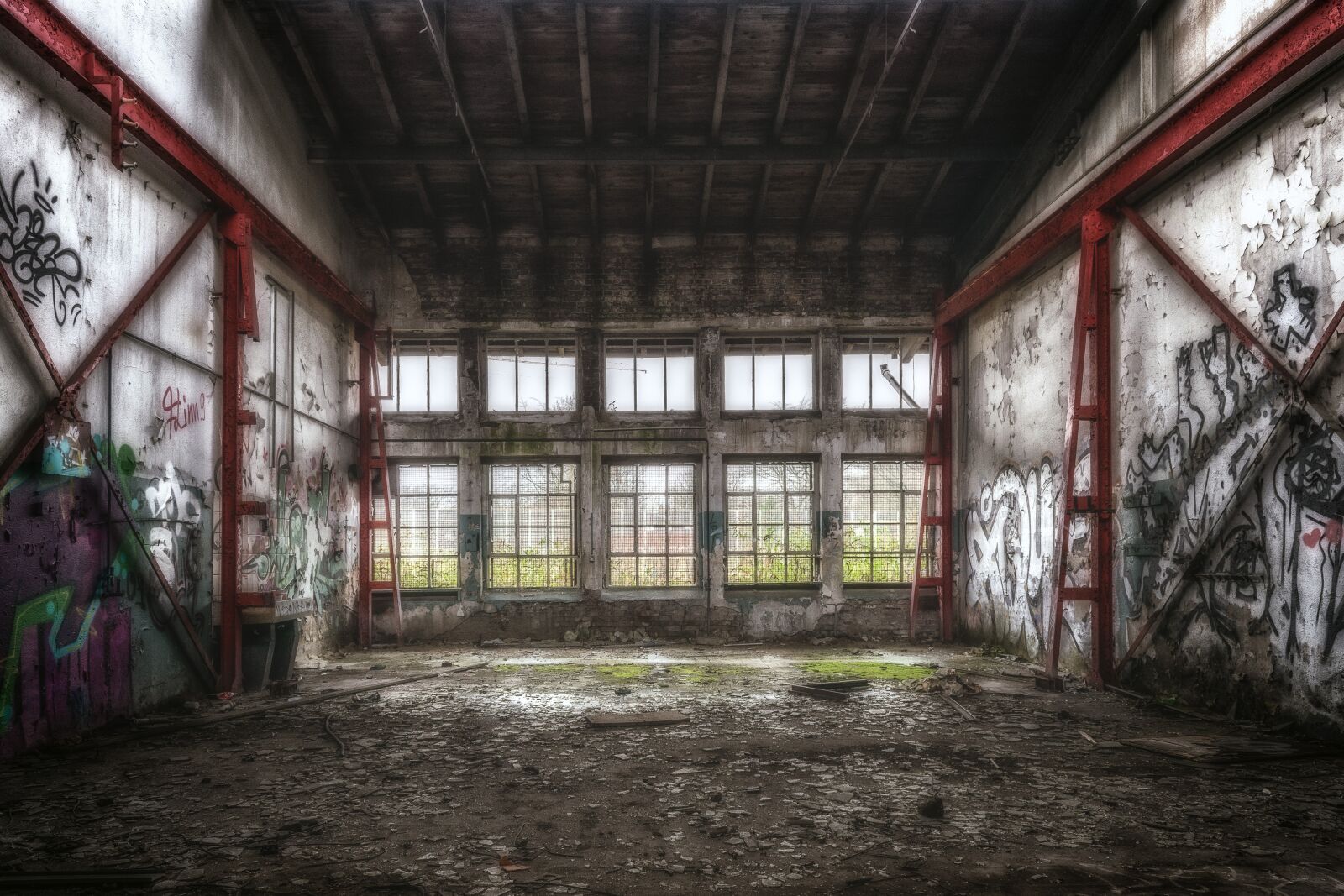 Nikon D3300 sample photo. Pforphoto, lost places, space photography