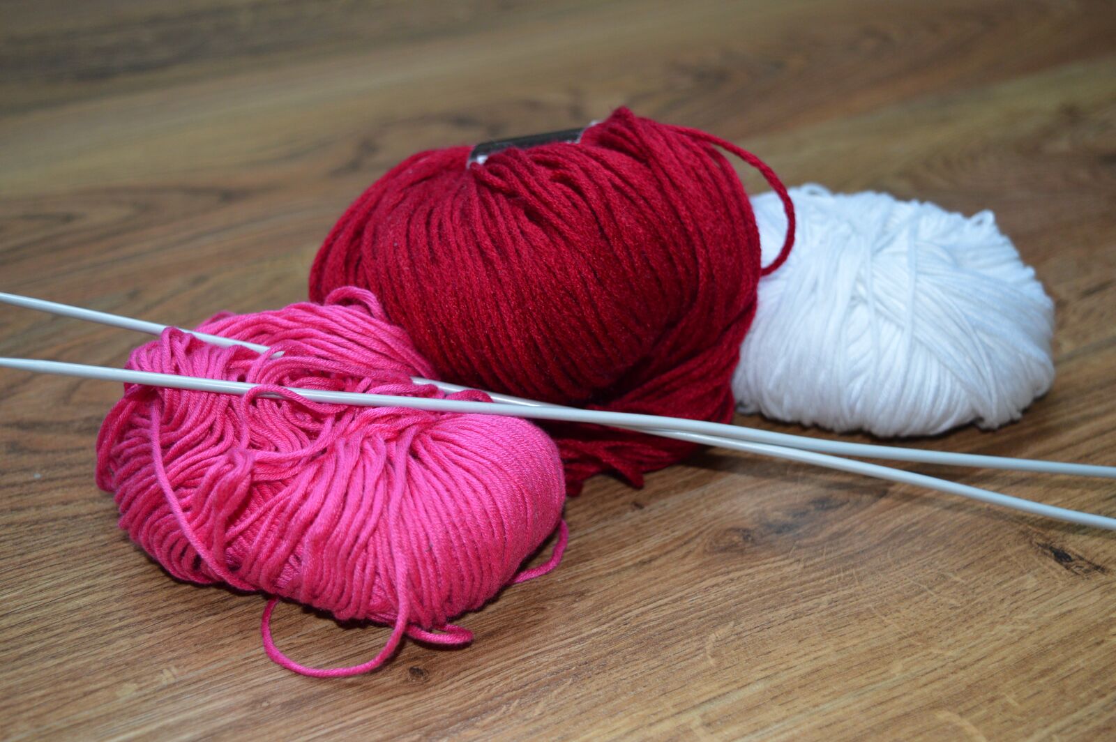 Nikon D3200 sample photo. Wave, knitting, craft photography