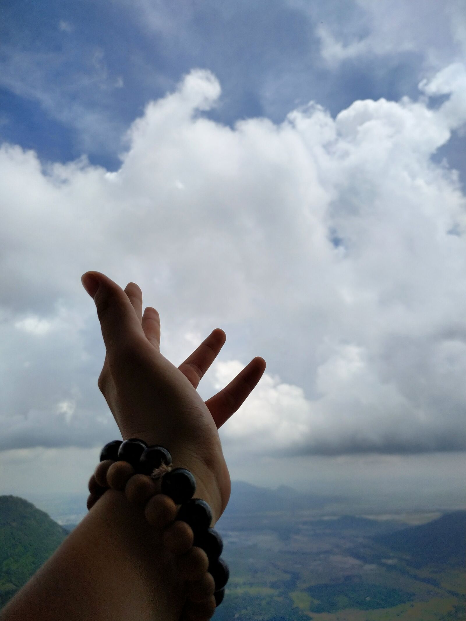 Xiaomi Redmi Note 6 Pro sample photo. Clouds, wind, mountains photography