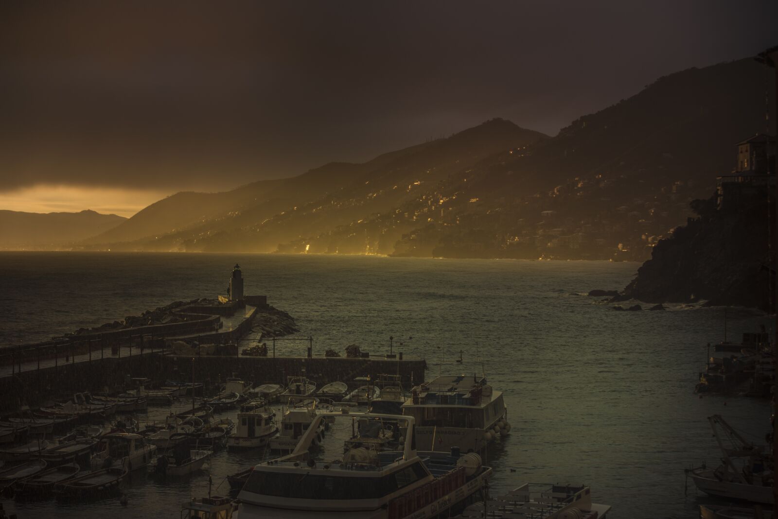 Nikon D810 sample photo. Sunset, sea, lighthouse photography