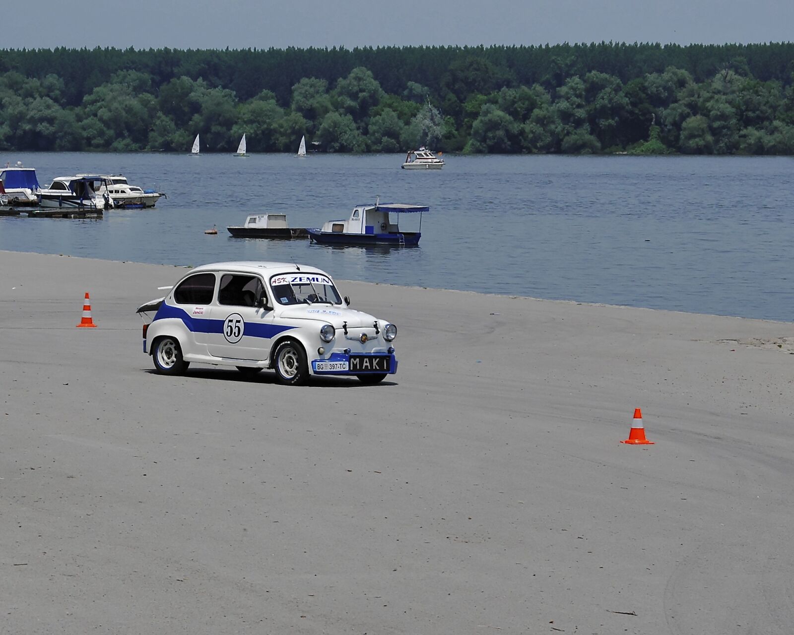 Nikon D80 sample photo. Car, sport, training photography