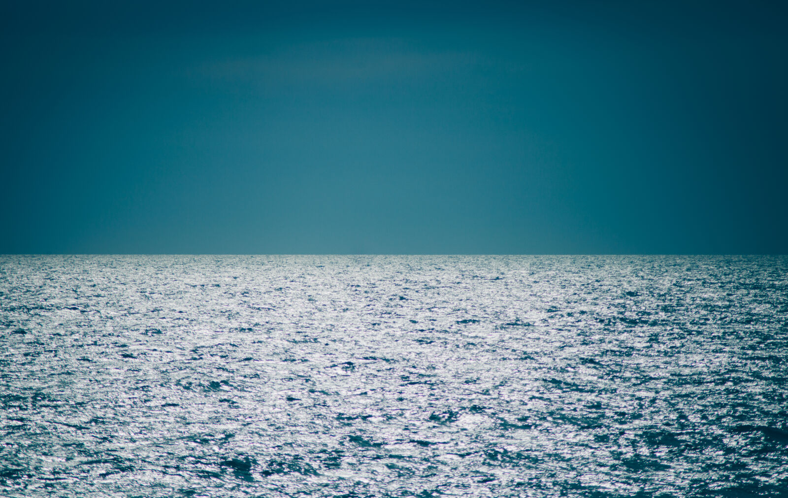 Canon EOS 5D Mark II sample photo. Body, of, water, under photography