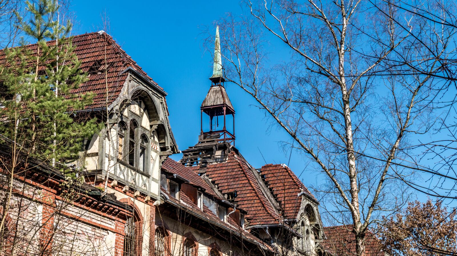Sony Alpha a5000 (ILCE 5000) sample photo. Old, travel, building photography
