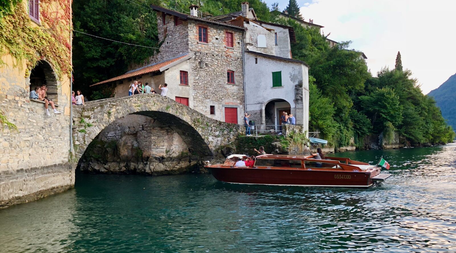 iPhone X back dual camera 4mm f/1.8 sample photo. Italy, nessa, bridge photography