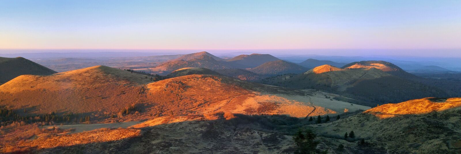 LG G4 sample photo. Puy-de-dome, auvergne, mountain photography