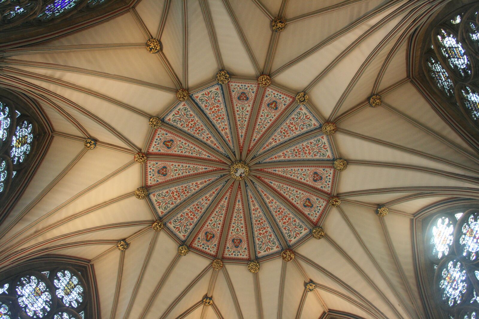 Canon EOS 400D (EOS Digital Rebel XTi / EOS Kiss Digital X) sample photo. York, church, cathedral photography