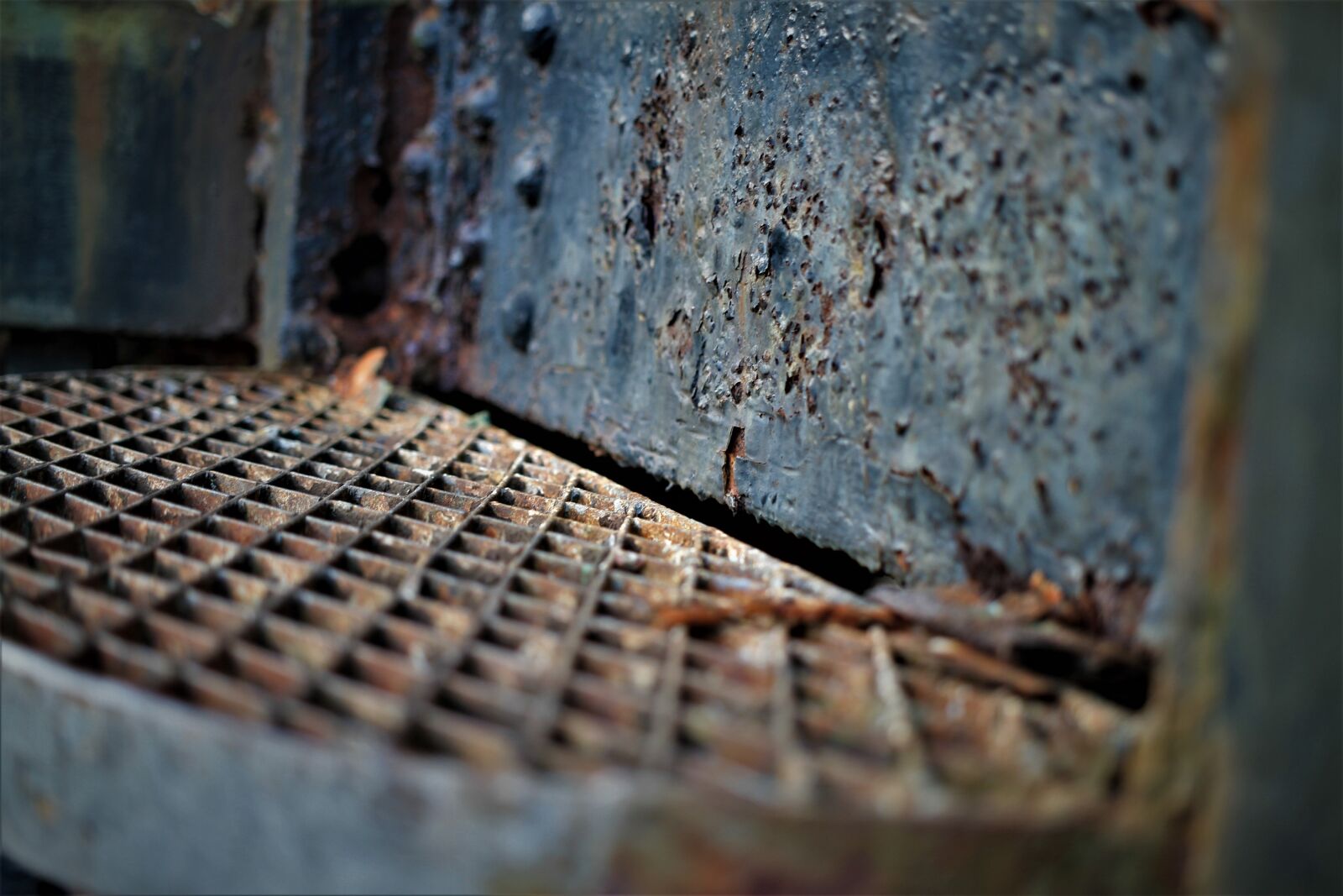 Canon EOS 7D sample photo. Railway, rust, occurs photography