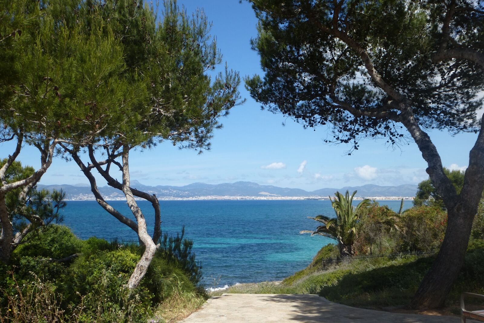 Panasonic Lumix DMC-ZS15 (Lumix DMC-TZ25) sample photo. Malorca, holiday, sea photography