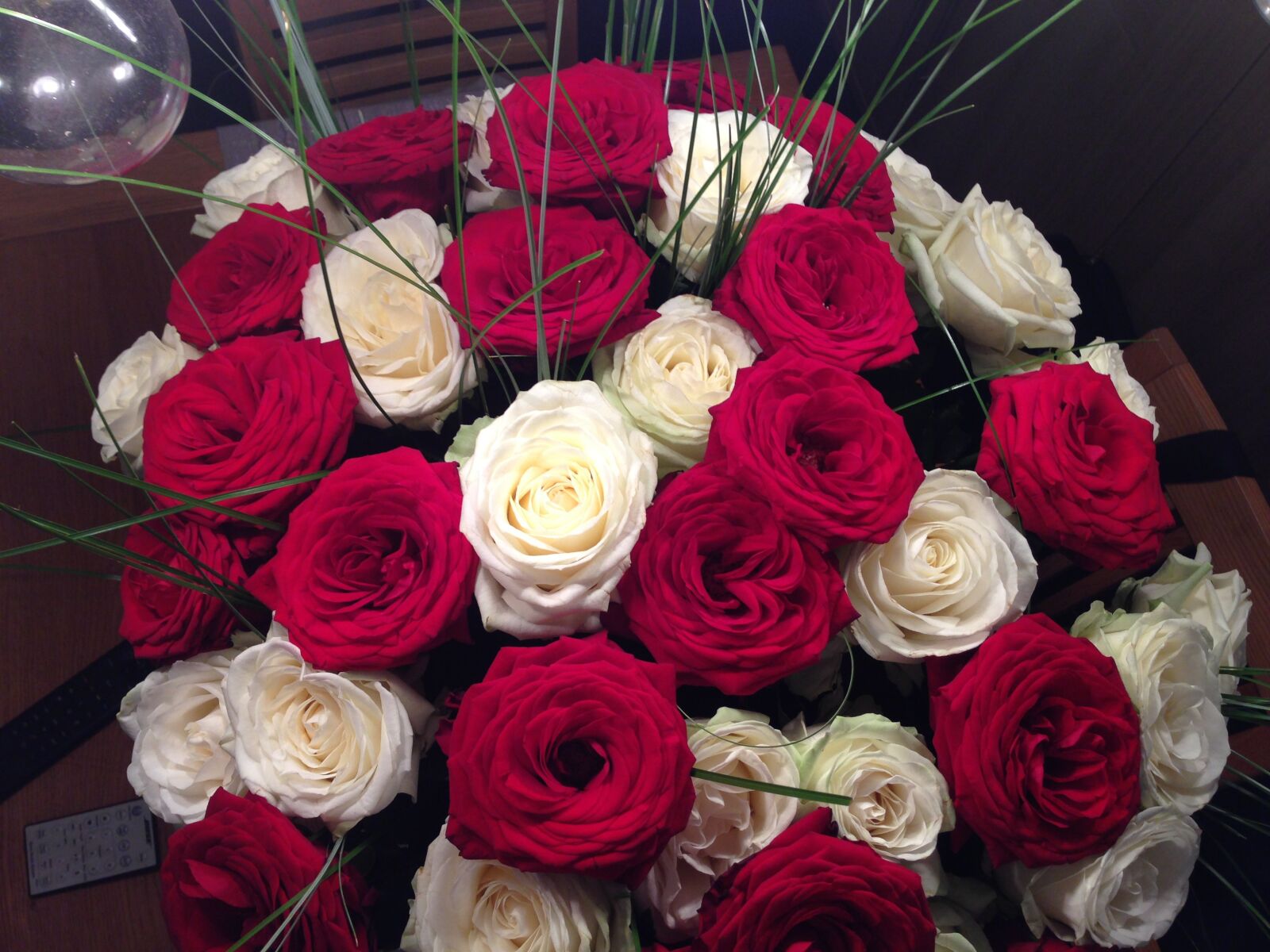 iPhone 5 back camera 4.12mm f/2.4 sample photo. Roses, birthday, flower photography