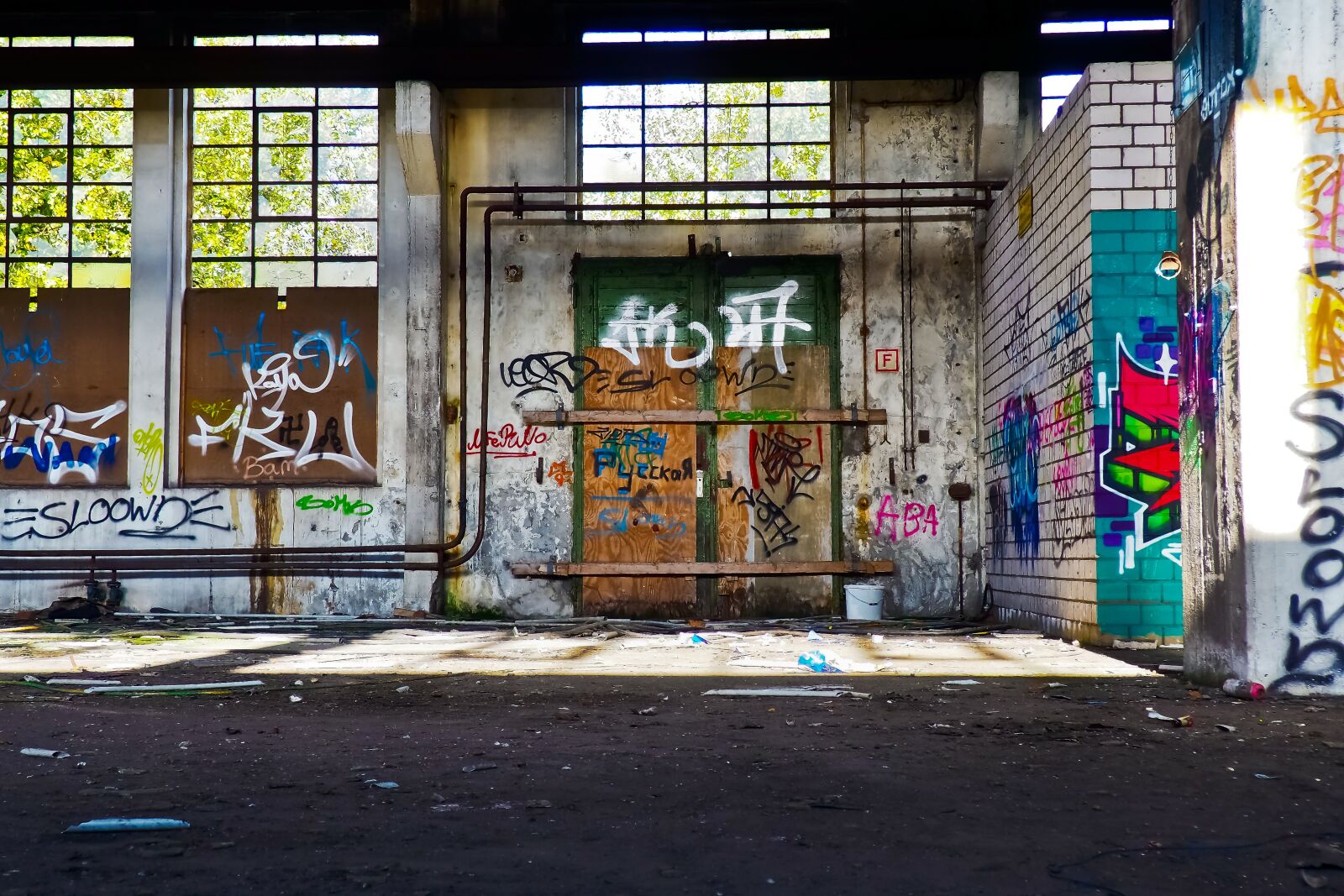 Olympus OM-D E-M10 sample photo. Lost places, factory, old photography