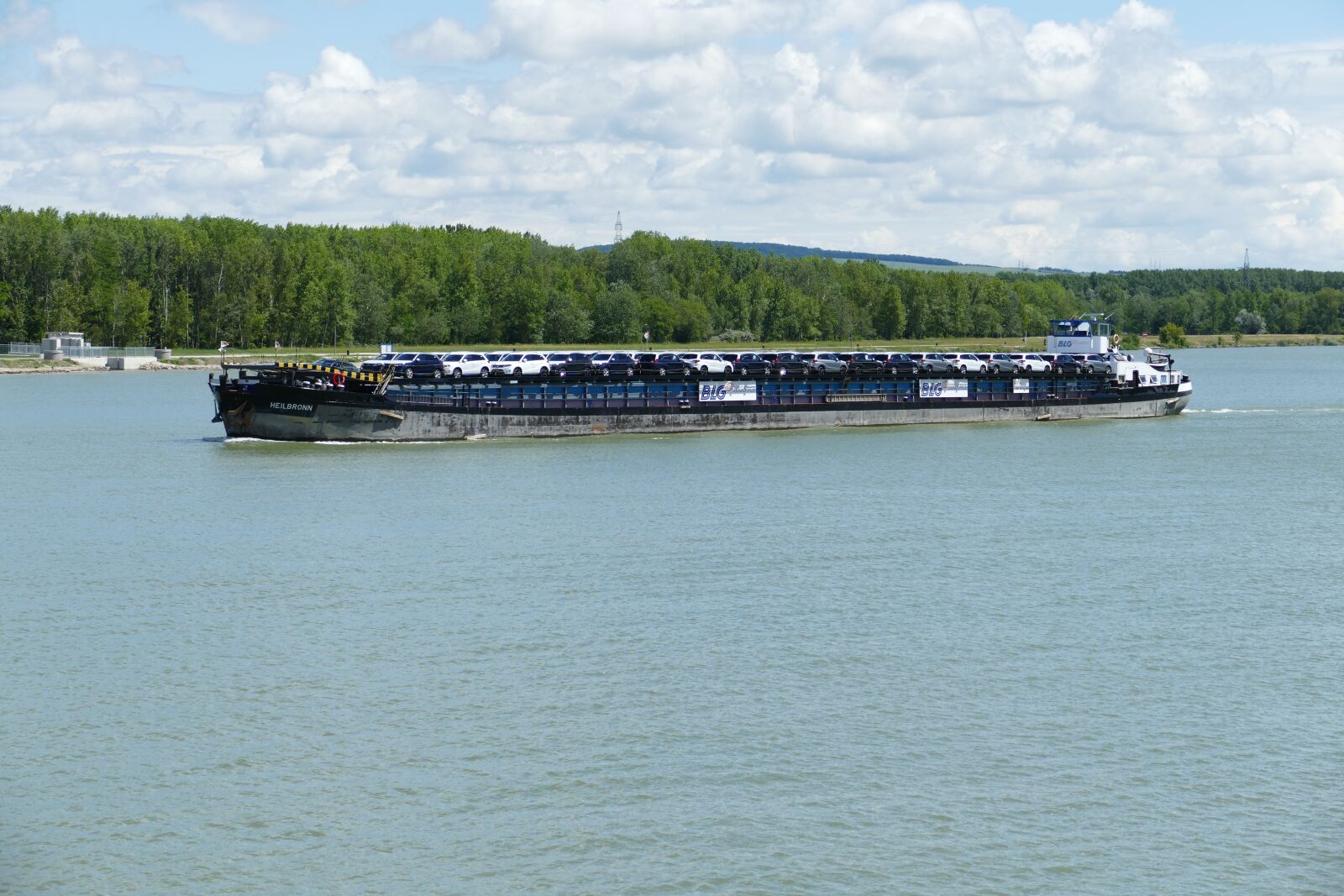 Panasonic Lumix DMC-FZ1000 sample photo. Danube, austria, river photography