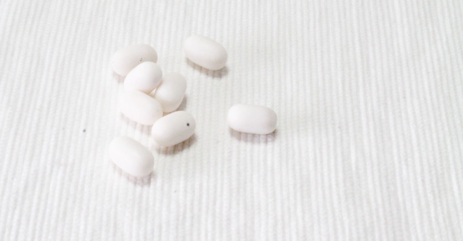 Canon EOS 1100D (EOS Rebel T3 / EOS Kiss X50) sample photo. Pills, medicine, health photography