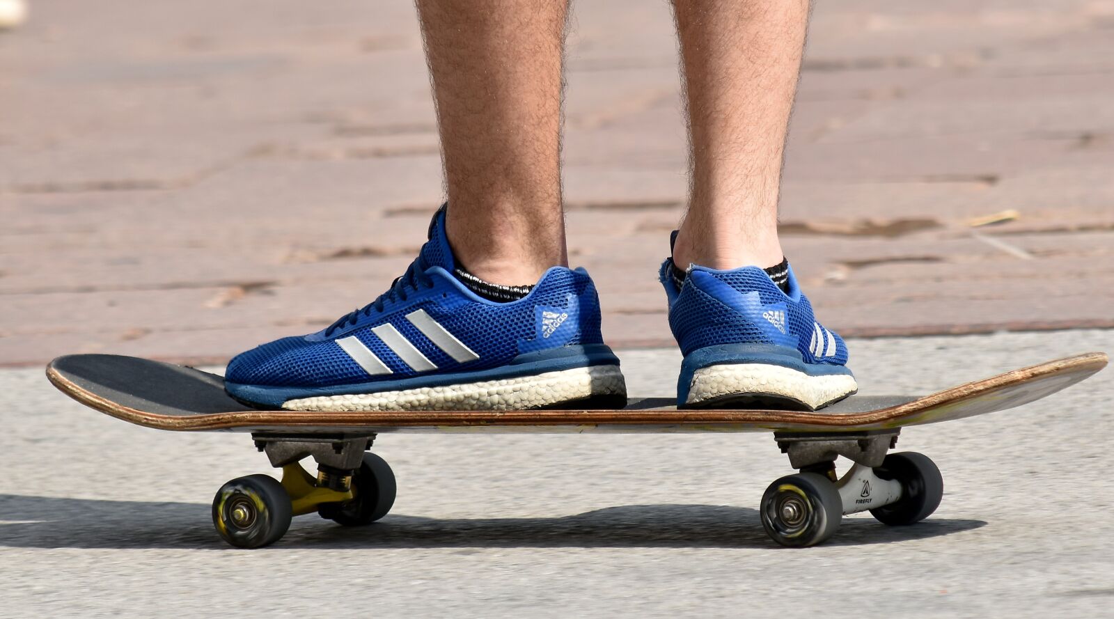 Nikon D5500 sample photo. Extreme, legs, pavement, skateboard photography