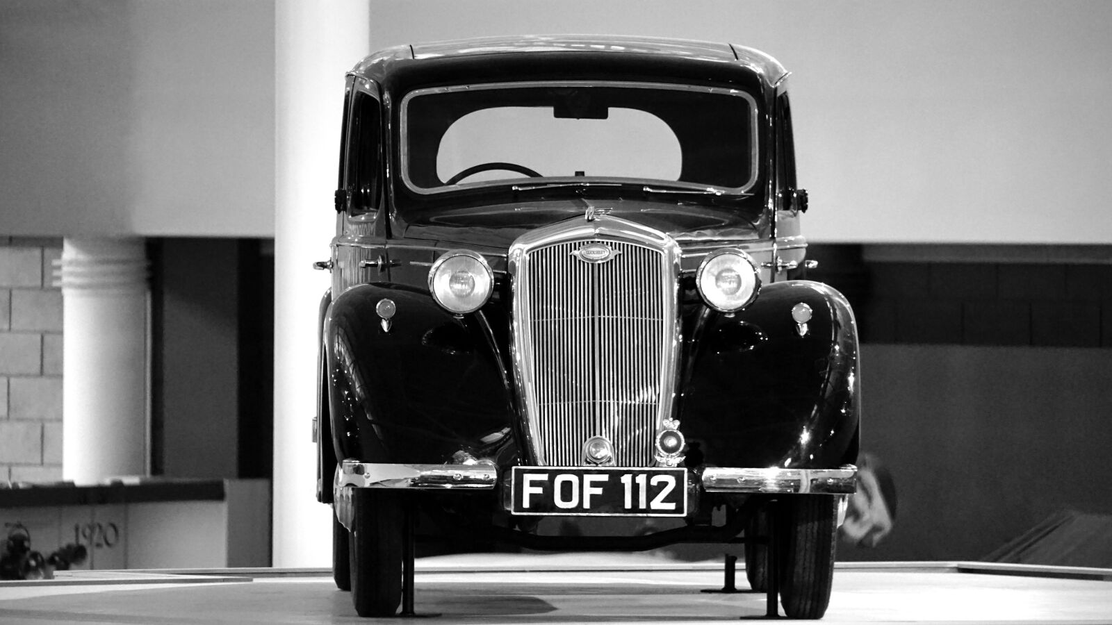 Sony E 55-210mm F4.5-6.3 OSS sample photo. Classic, car, vintage photography