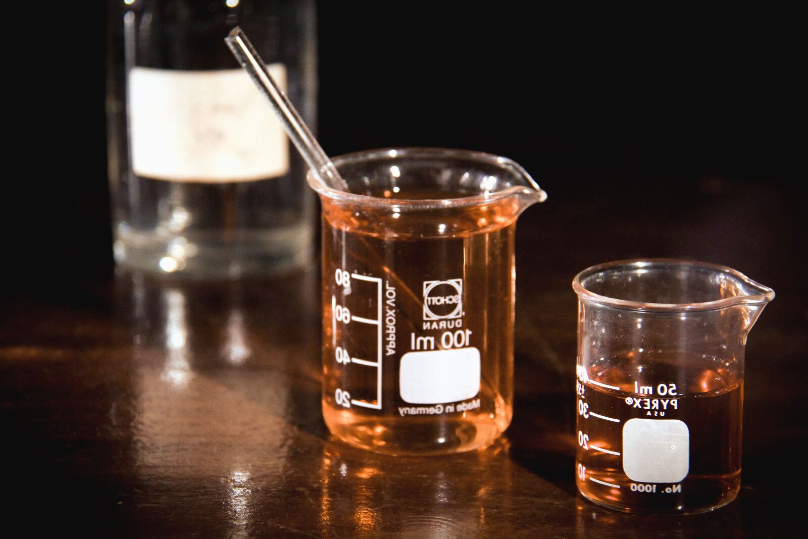 Canon EOS 7D sample photo. Chemistry, glass, laboratory, examination photography