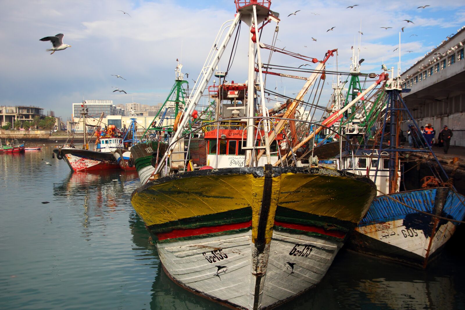 Canon EOS 600D (Rebel EOS T3i / EOS Kiss X5) sample photo. Port, casablanca, boat photography
