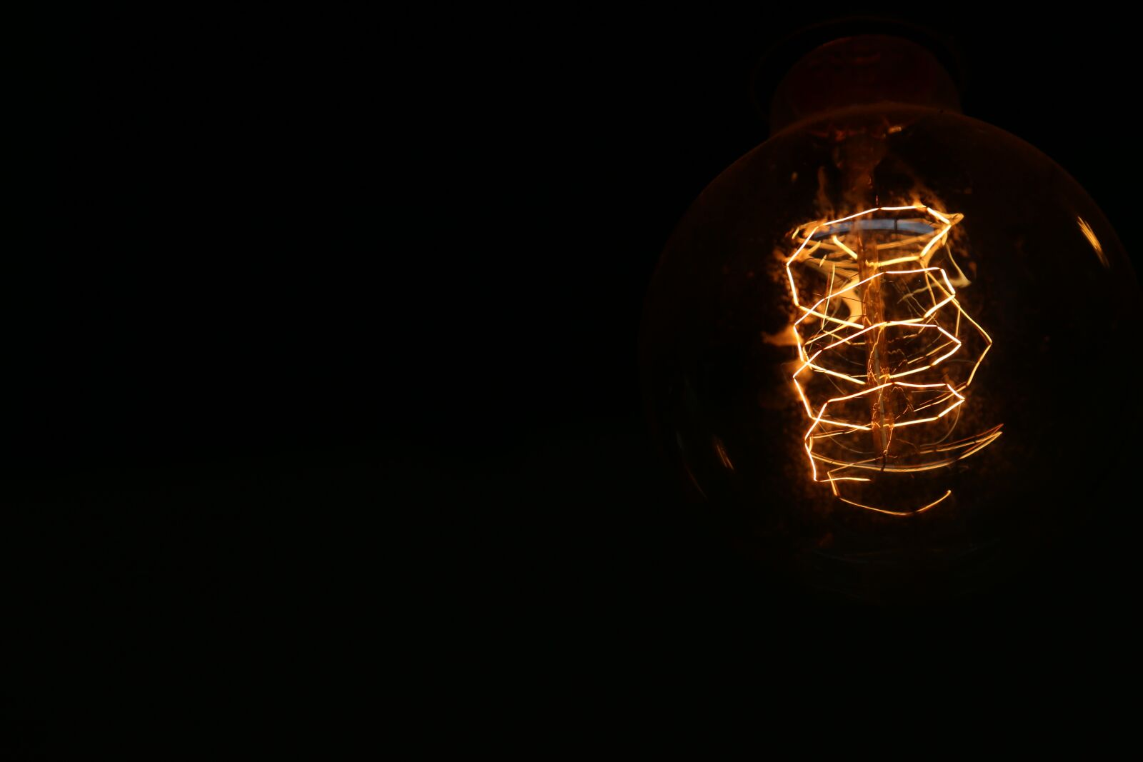Canon EOS 6D + Canon EF 24-105mm F4L IS USM sample photo. Light, dark, darkness photography
