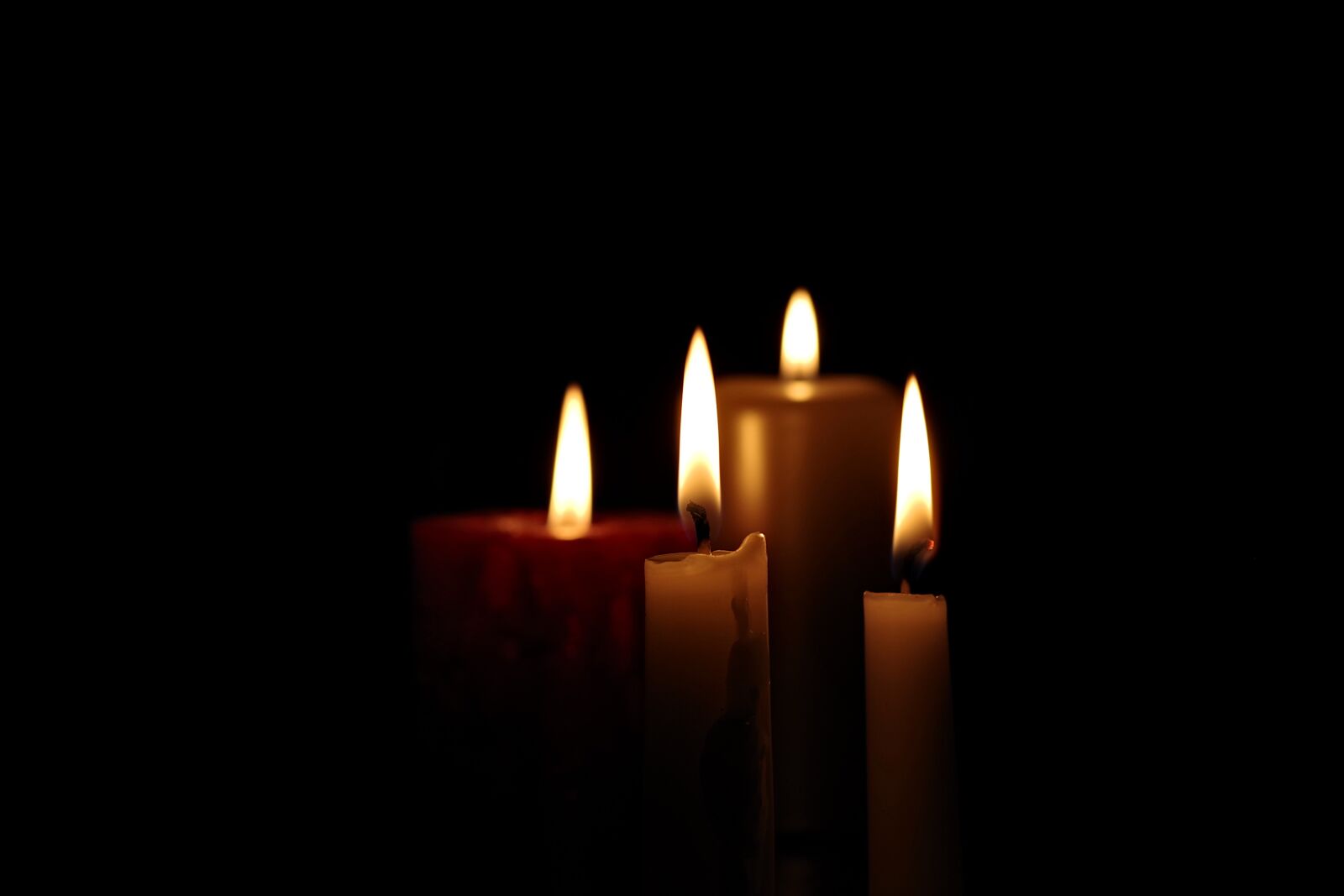 Pentax K-S2 sample photo. Candle, light, all souls photography