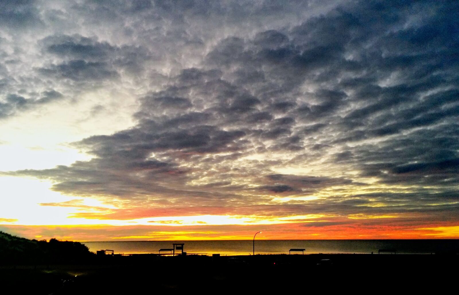 LG Nexus 5 sample photo. Sunset, australia, clouds photography