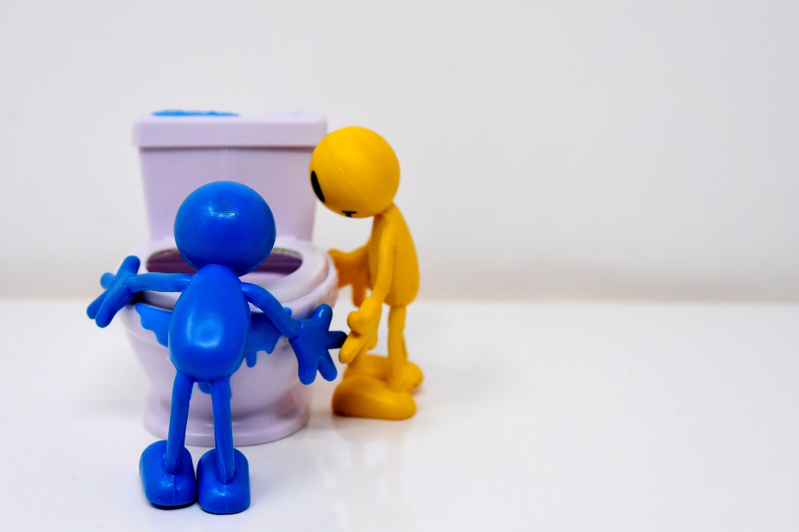Nikon D7200 sample photo. Loo, toilet, smiley photography