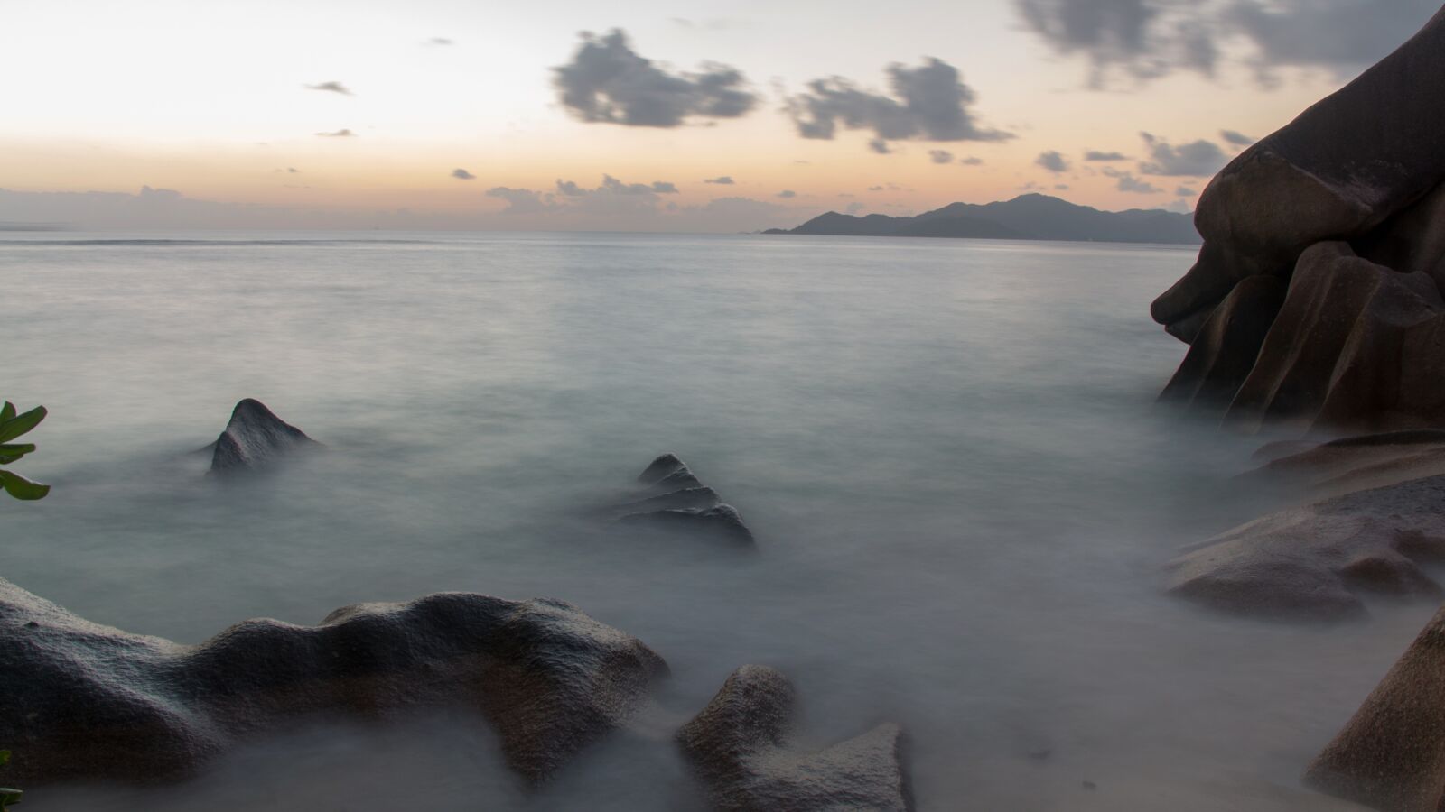 Canon EOS 70D sample photo. Seychelles, la digue, sea photography