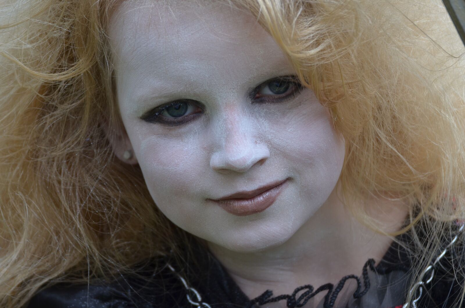 Nikon D5100 sample photo. The witch, carnival, child photography