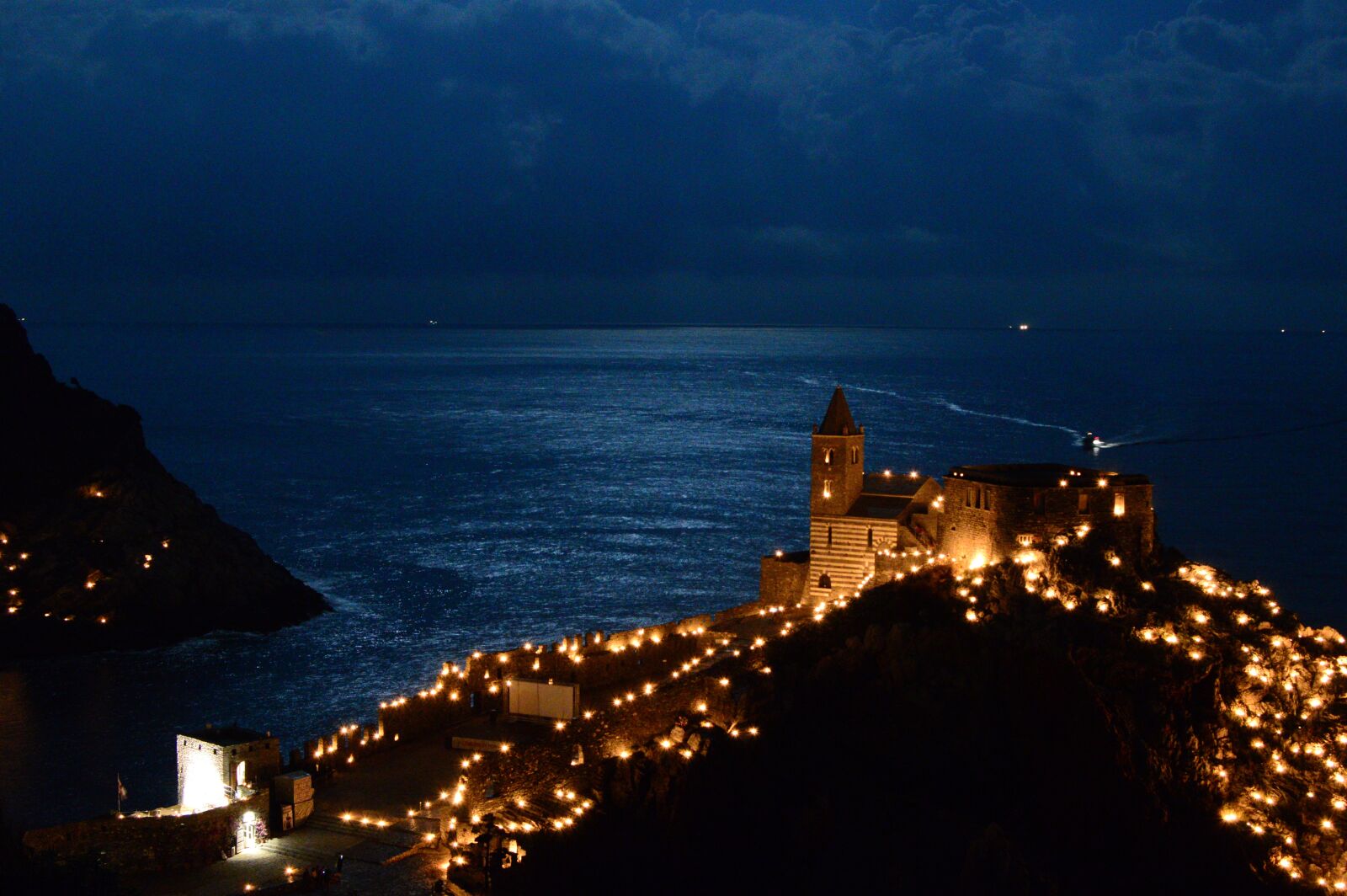 Nikon D3200 sample photo. Portovenere, lights, night photography