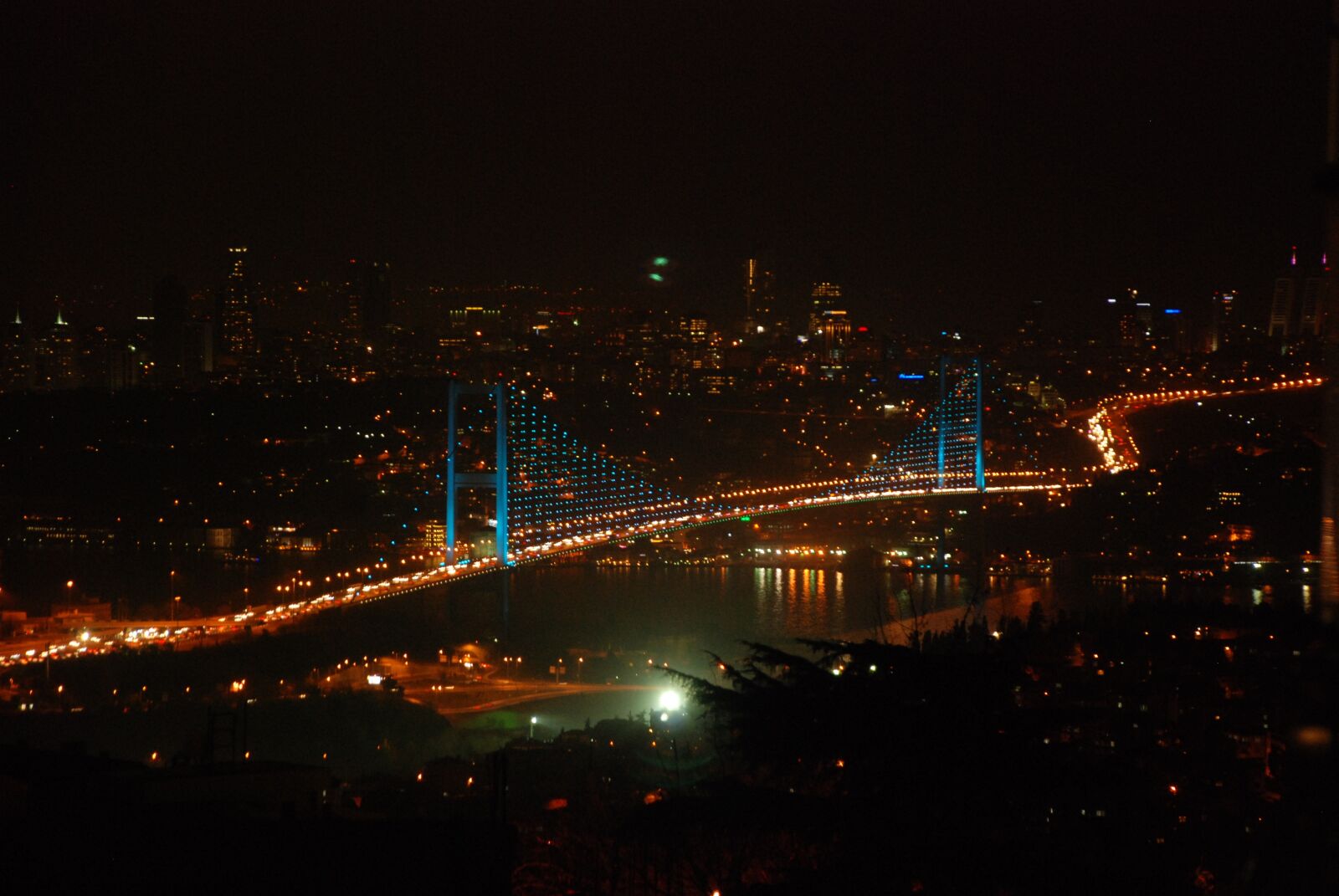 Nikon D80 sample photo. Martyrs bridge in july photography