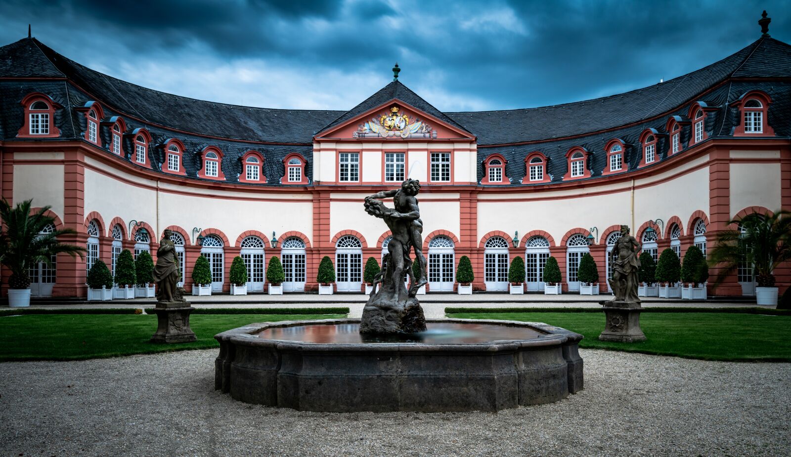 Sony a7R II + Sony Vario-Tessar T* FE 16-35mm F4 ZA OSS sample photo. Weilburg, germany, castle photography