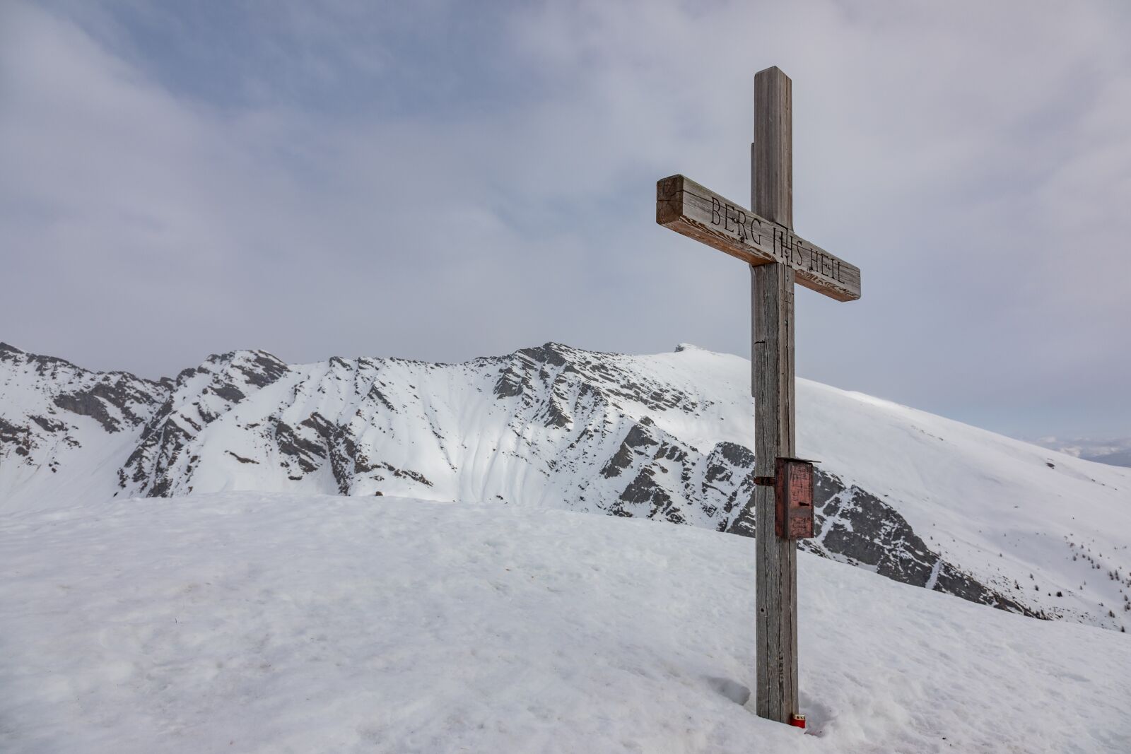 Canon EOS 5D Mark IV sample photo. Mountain, summit, mountain healing photography