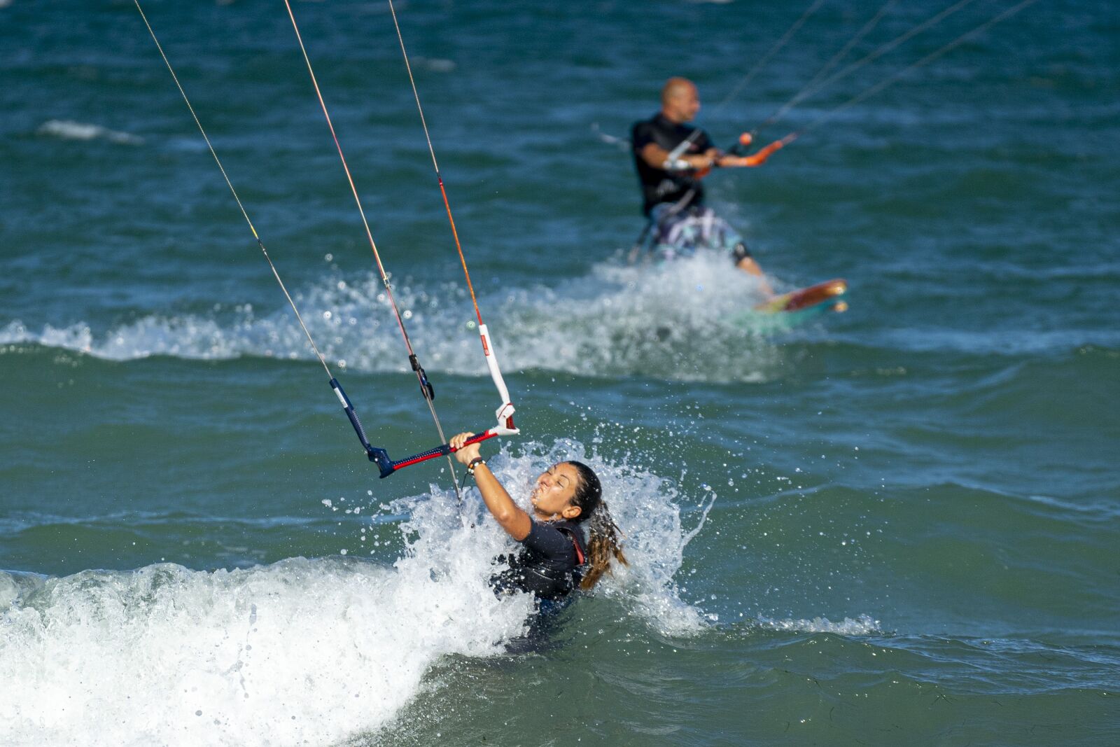 Sony a7 II + Sony FE 70-200mm F4 G OSS sample photo. Kite, surf, sea photography