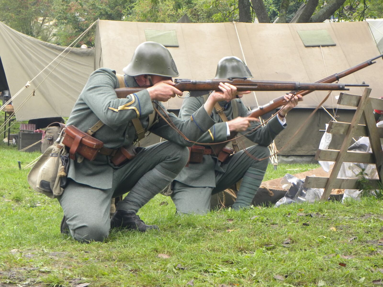 Nikon Coolpix P90 sample photo. Second world war, soldier photography