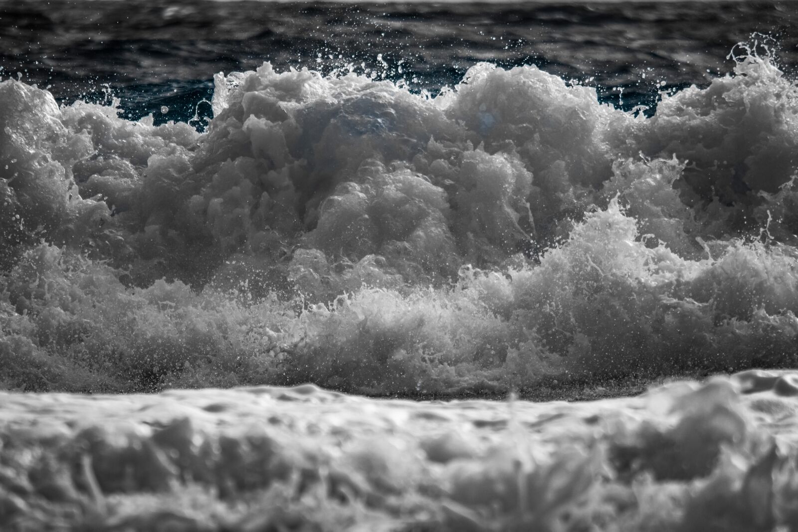 Nikon D3300 sample photo. Wave, splash, spray photography