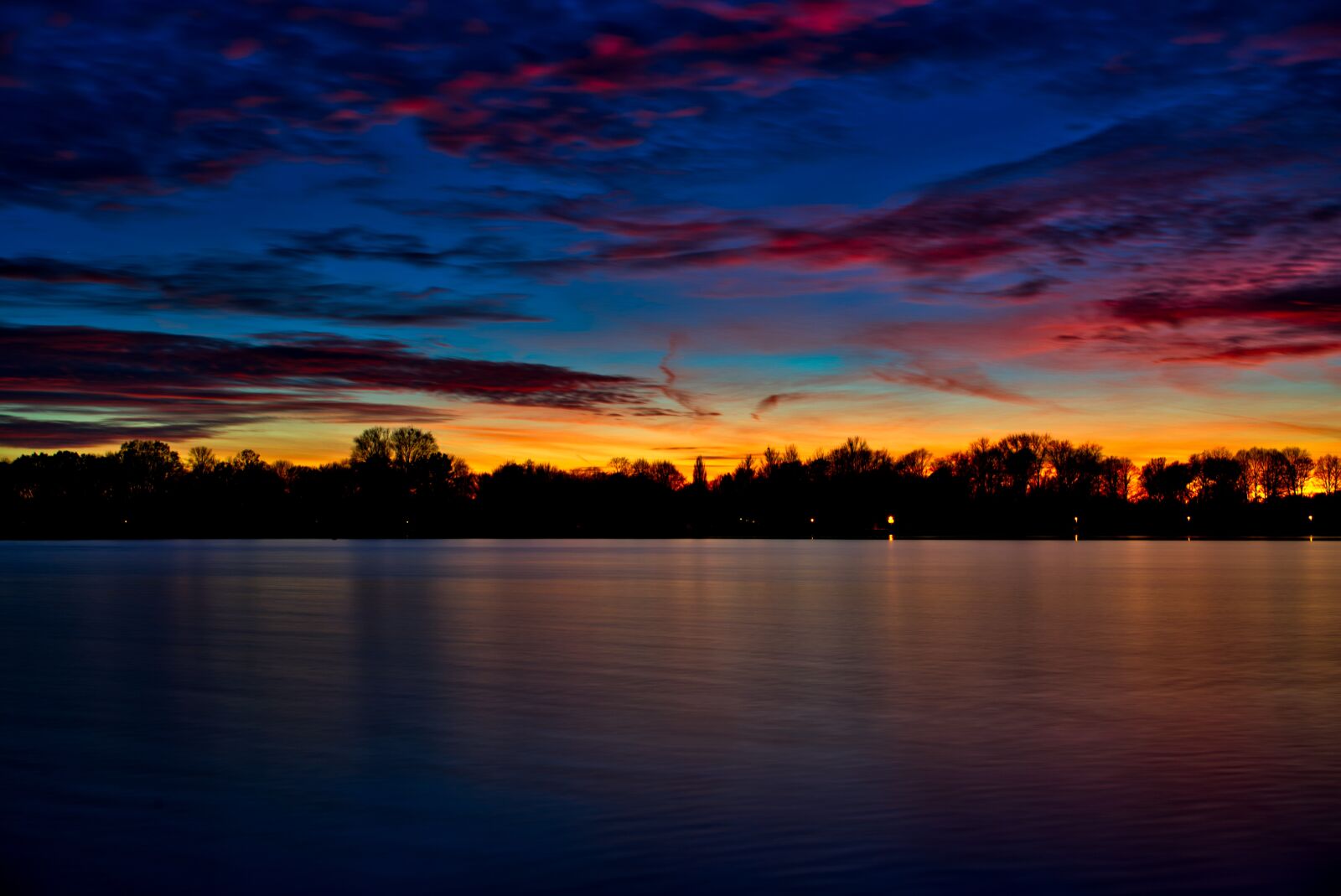 Sony FE 24-105mm F4 G OSS sample photo. Lake, sky, mood photography